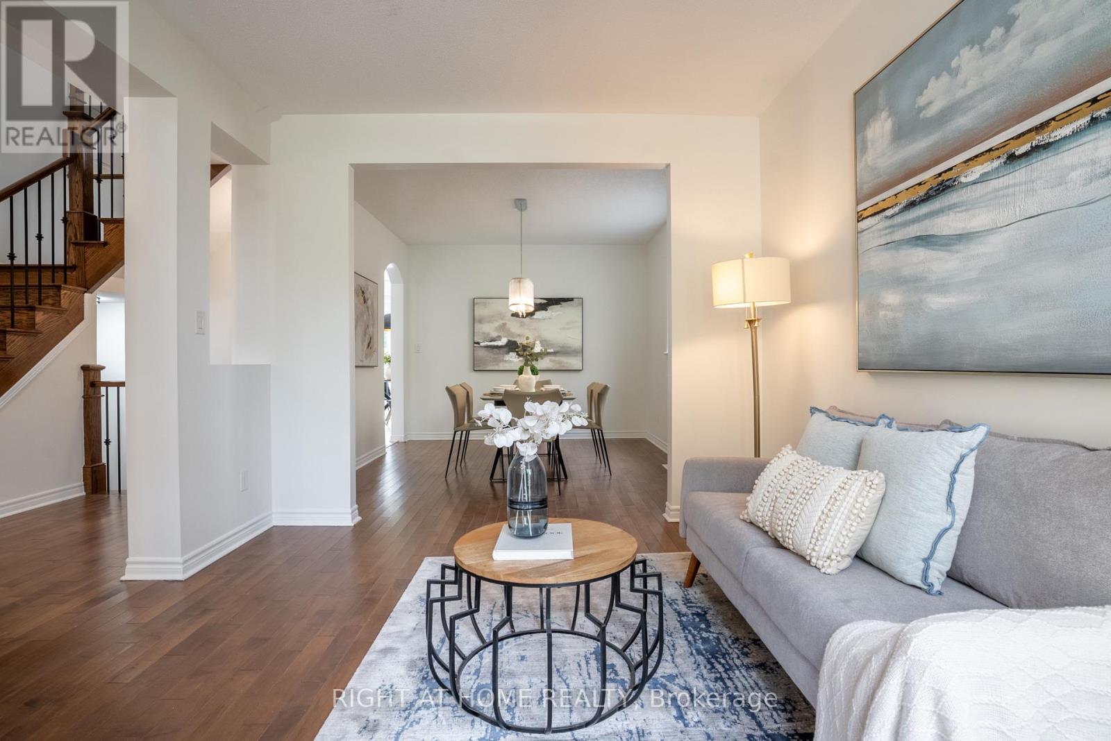 106 SUNITA CRESCENT - 6