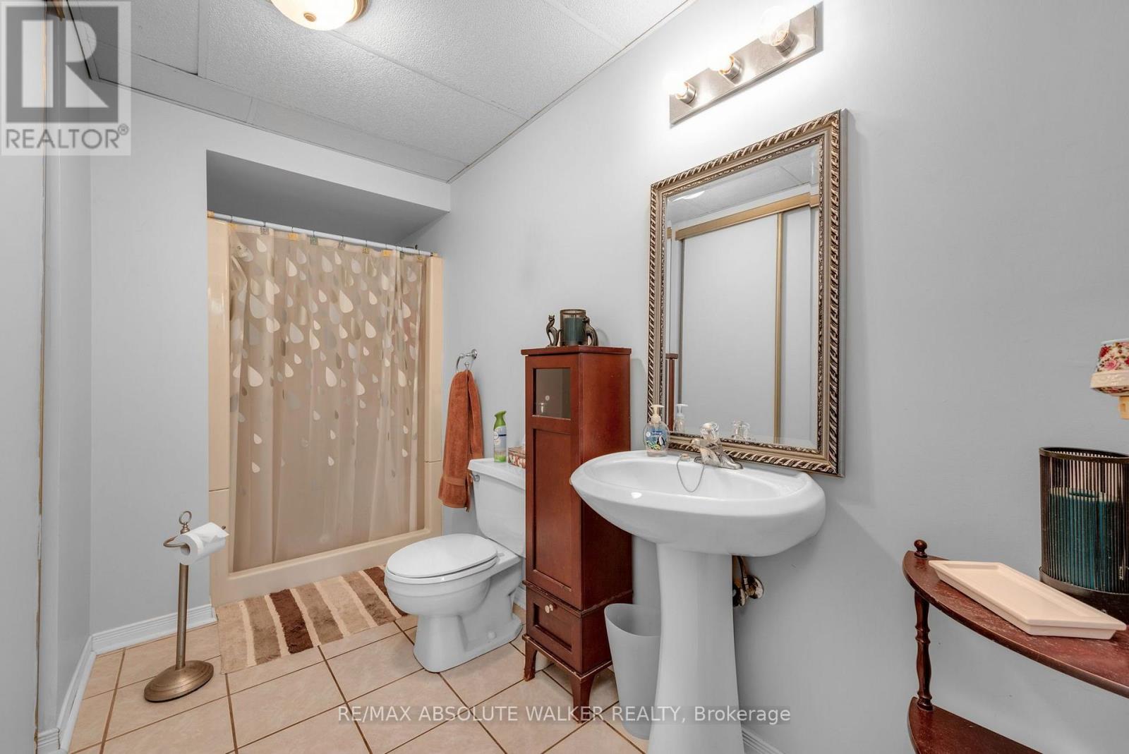 535B DEVISTA BOULEVARD - 17