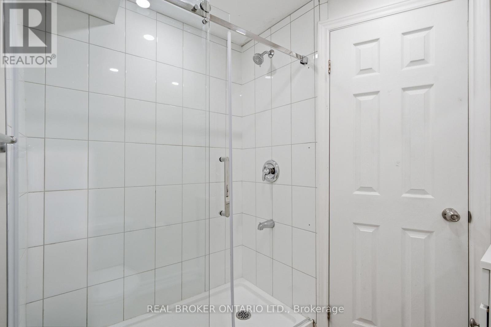 94 ROXANA AVENUE - Image 38