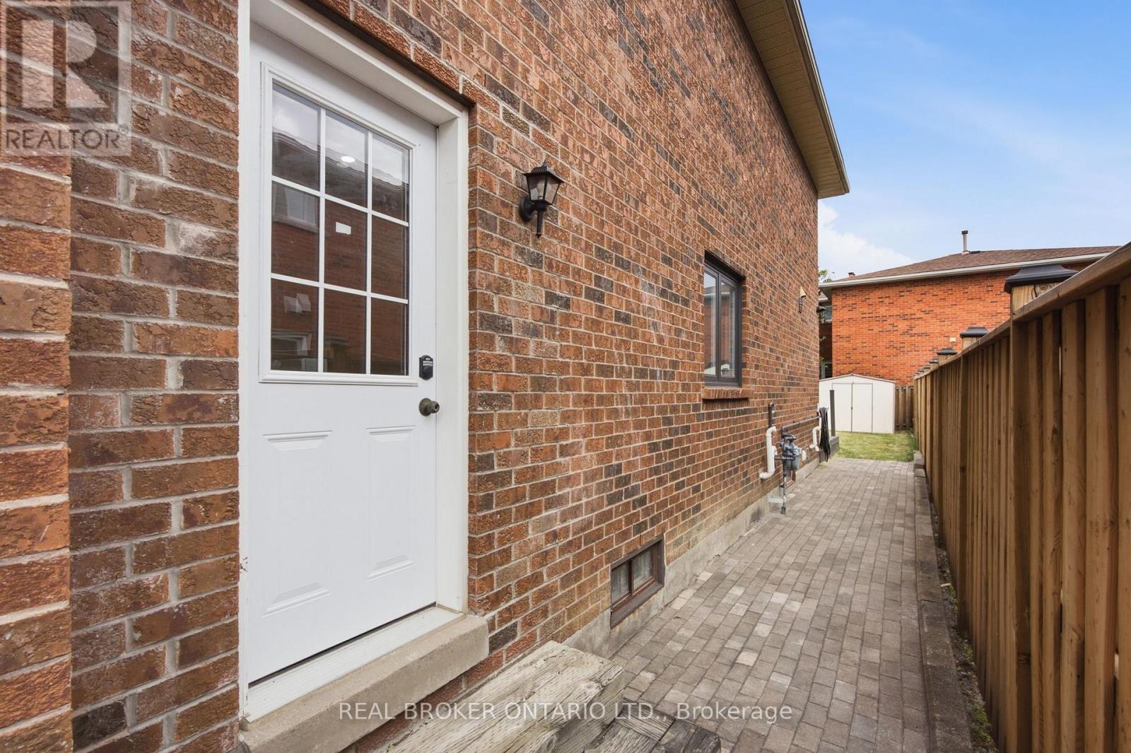 94 ROXANA AVENUE - Image 43