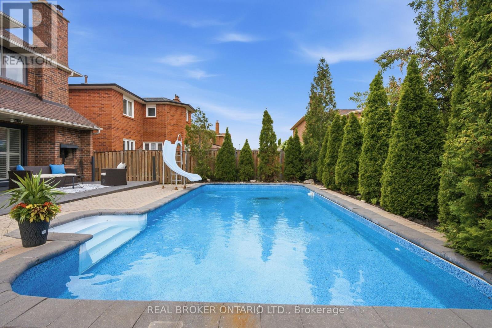 94 ROXANA AVENUE - 47