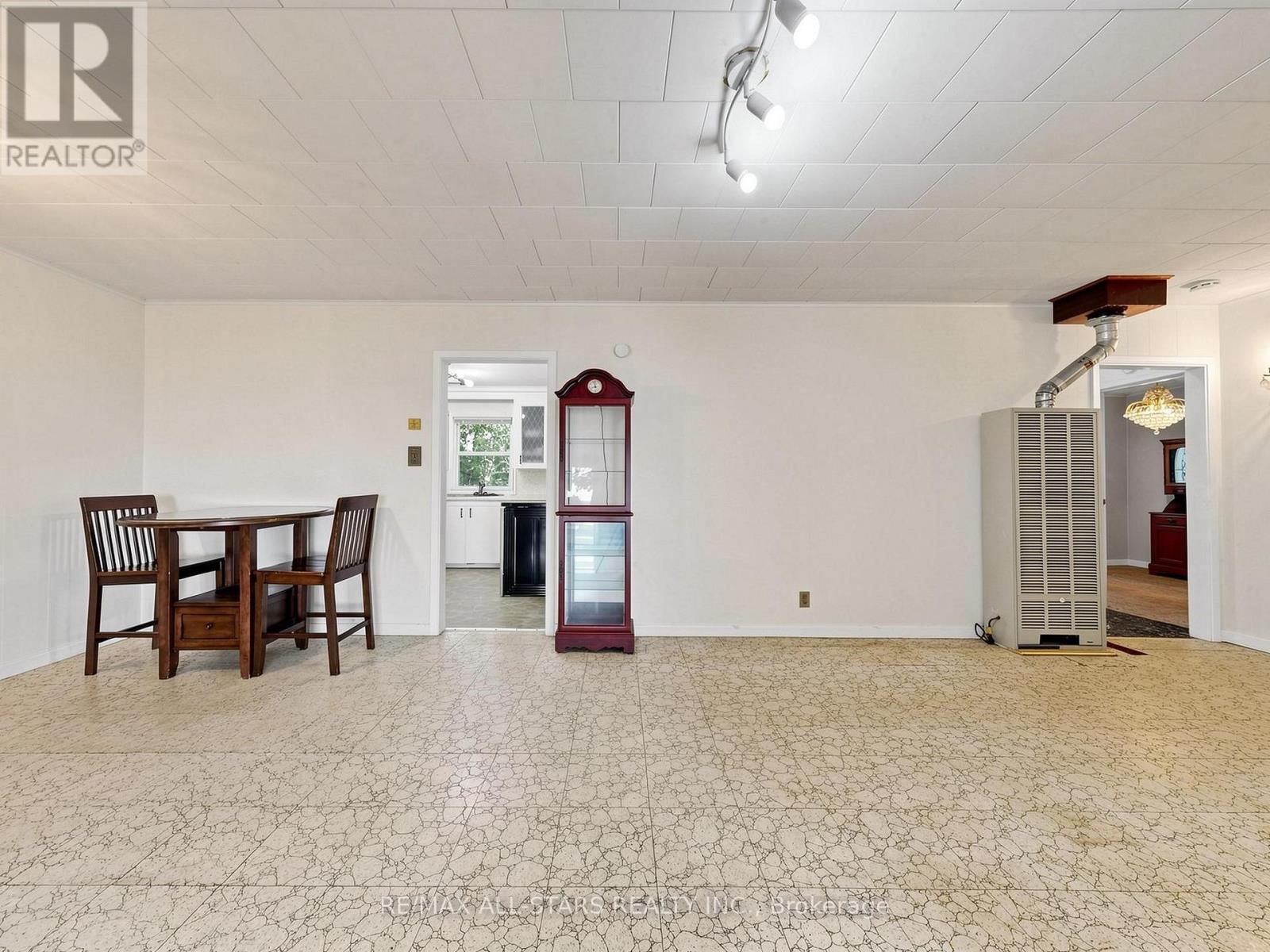 62 IRVING DRIVE - Image 10