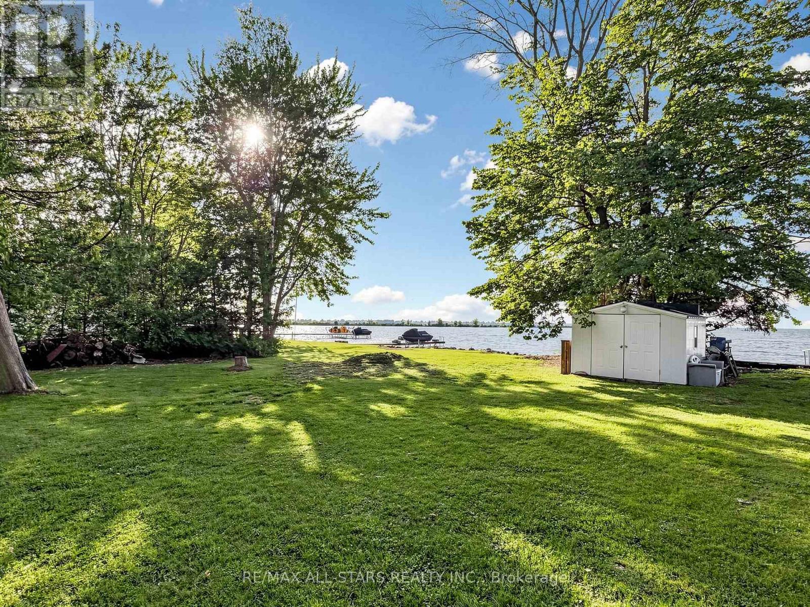 62 IRVING DRIVE - 38