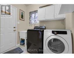 Family room - 548 Ormond Drive, Oshawa, ON L1K2L4 Photo 10