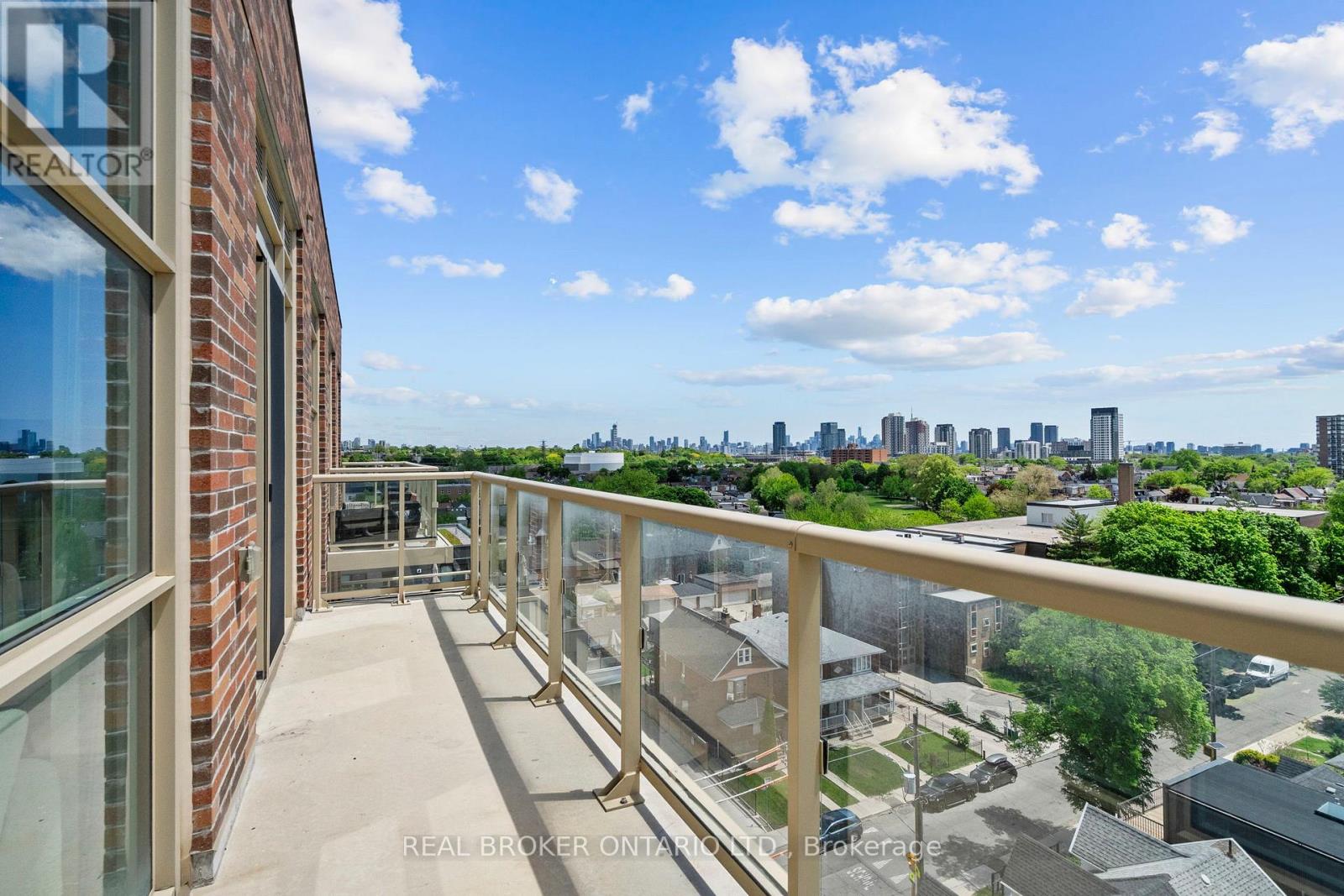 #920 1787 ST CLAIR AVENUE W - Image 31