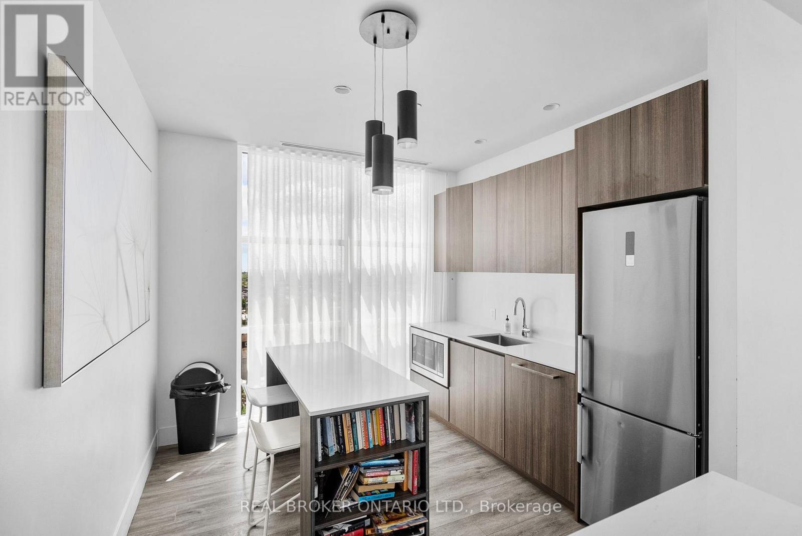 #920 1787 ST CLAIR AVENUE W - Image 40