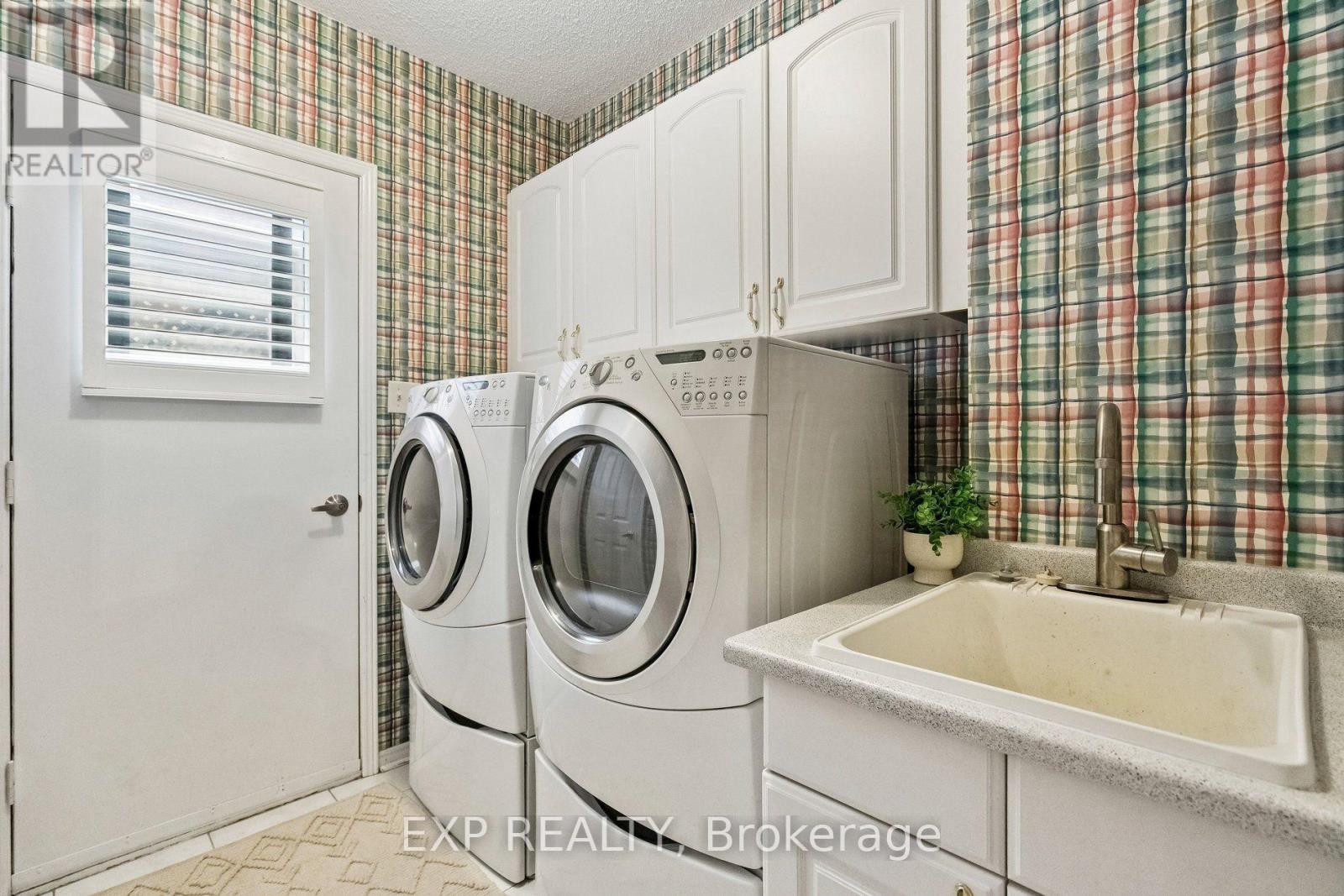 209 NOTTINGHAM DRIVE - Image 30