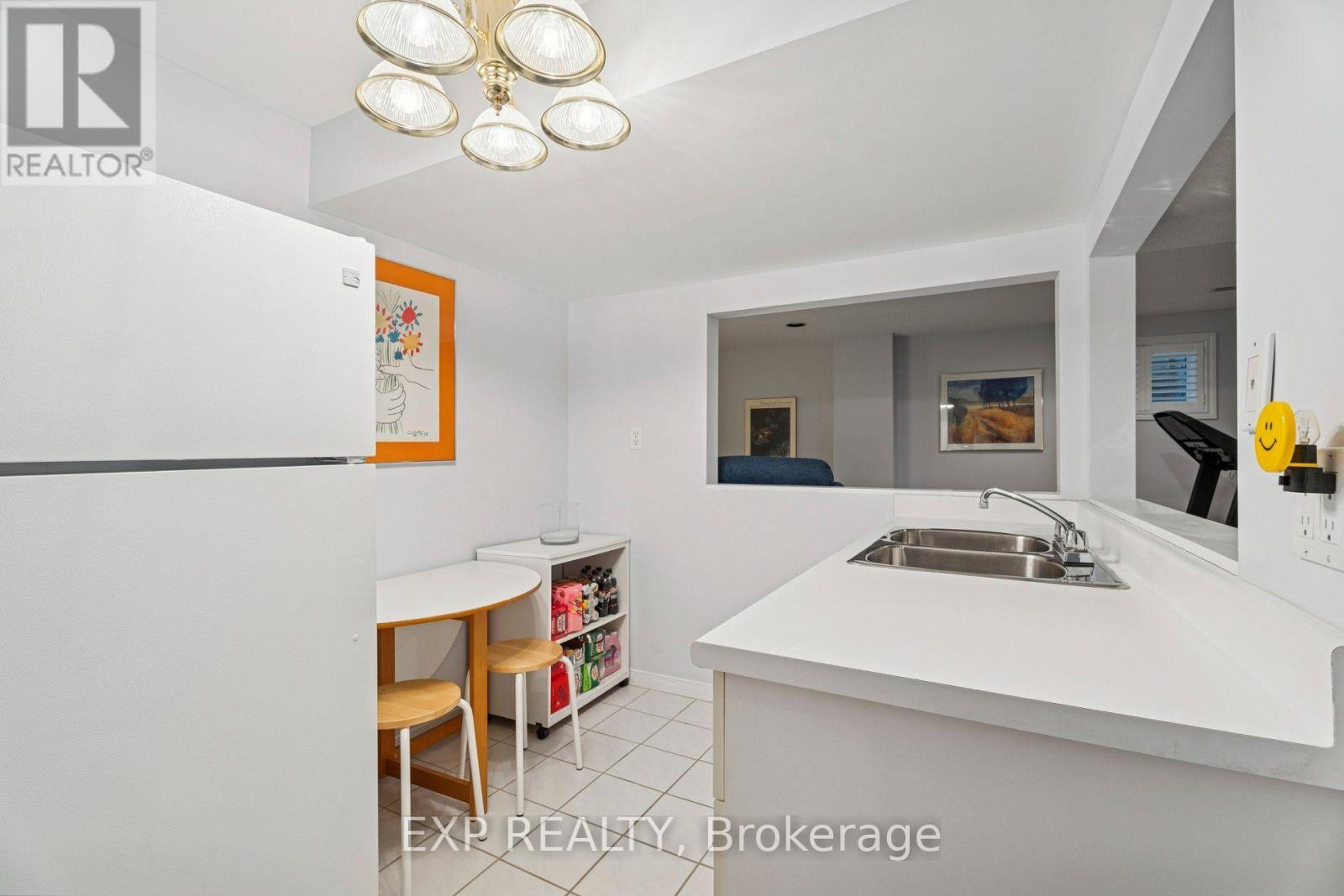 209 NOTTINGHAM DRIVE - 42