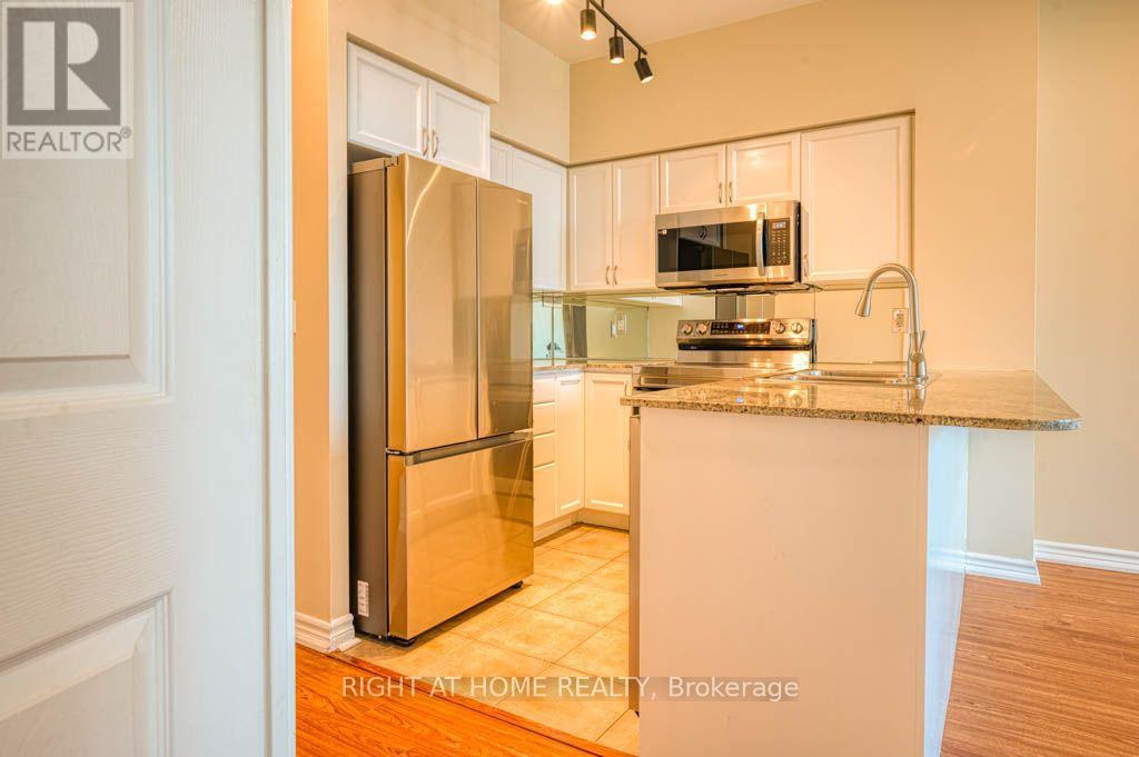 #1711 388 PRINCE OF WALES DRIVE - 10