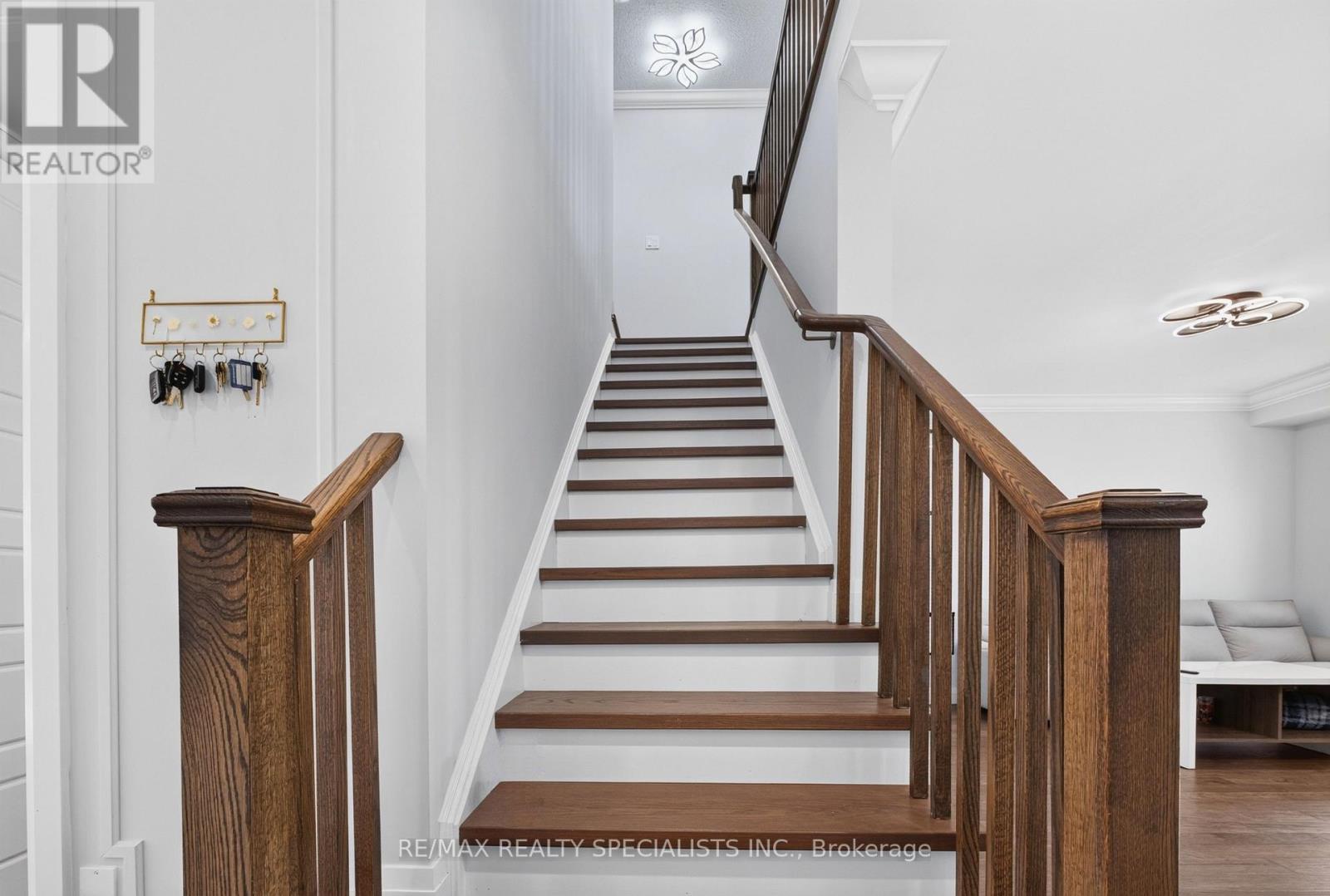 #20 975 WHITLOCK AVENUE - Image 25