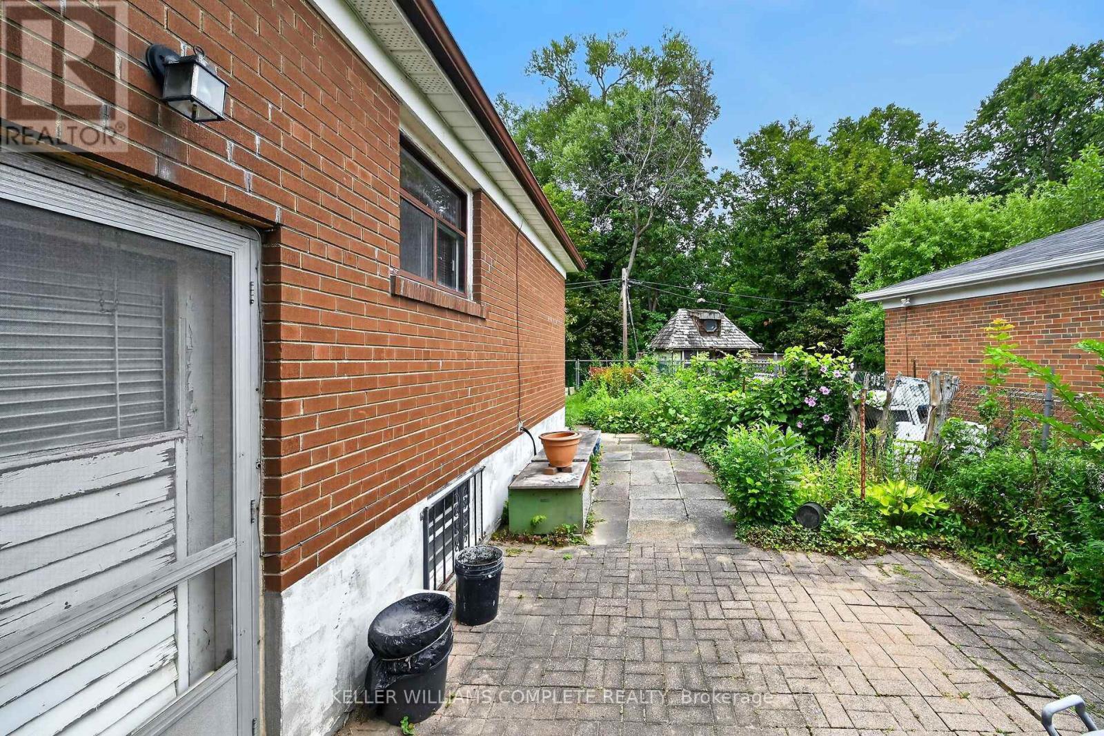 3239 QUEEN FREDERICA DRIVE - 40