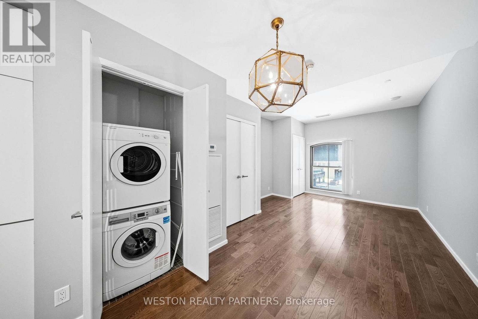 #208 5 ST JOSEPH STREET - Image 6