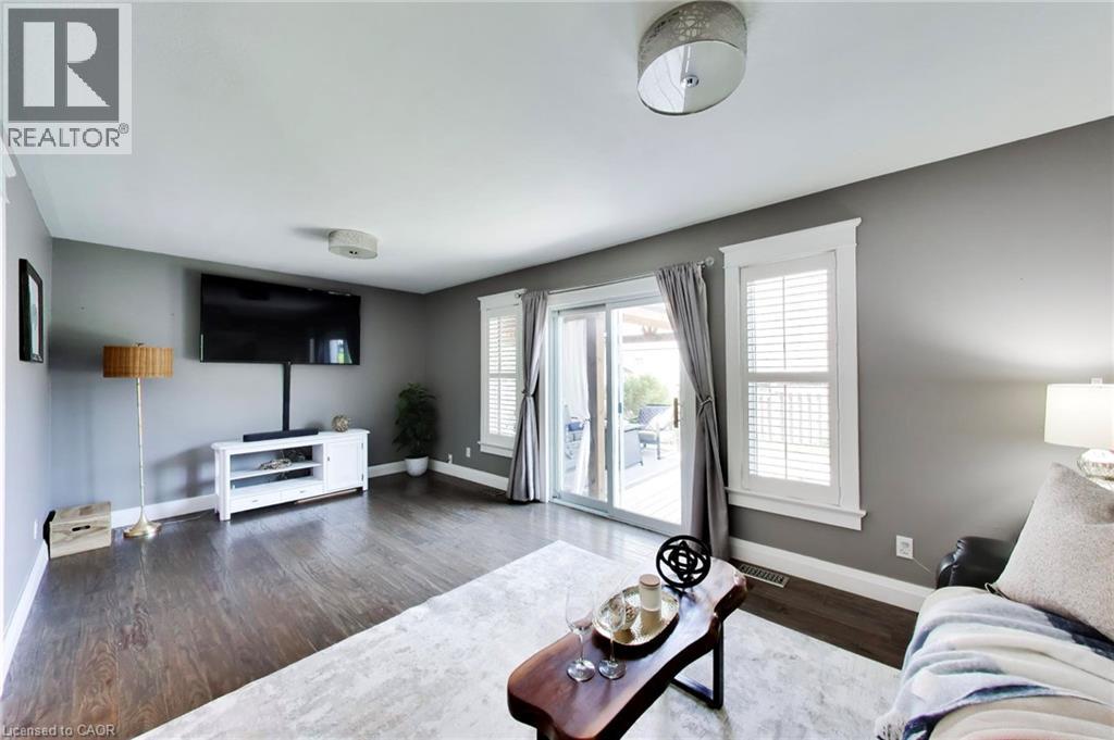 38 UDELL Way - Image 4
