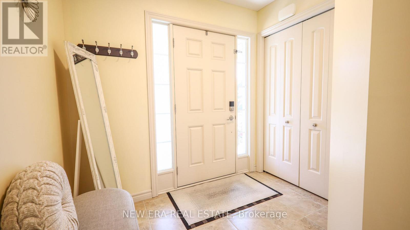 932 GRENFELL DRIVE - 4