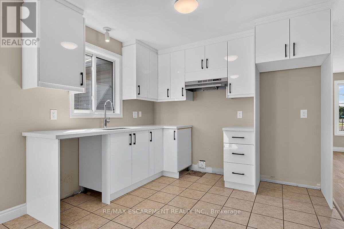 83 MARION STREET - 13