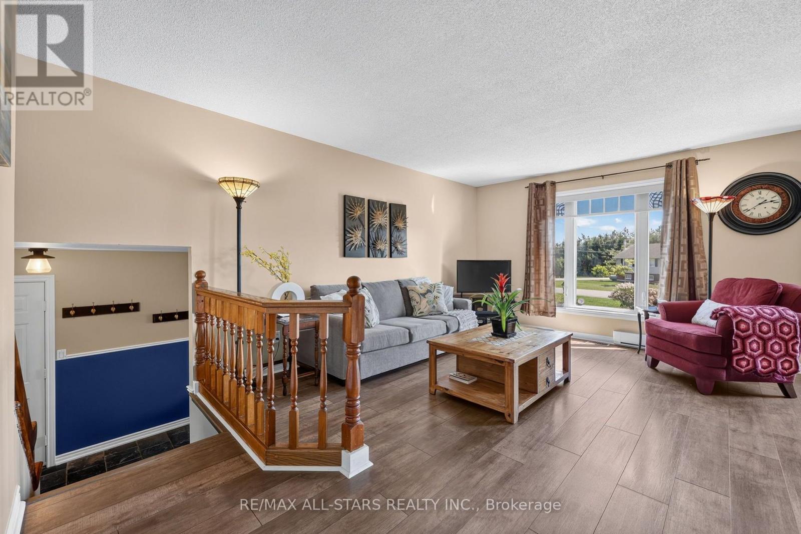 6 GOLF COURT - Image 10