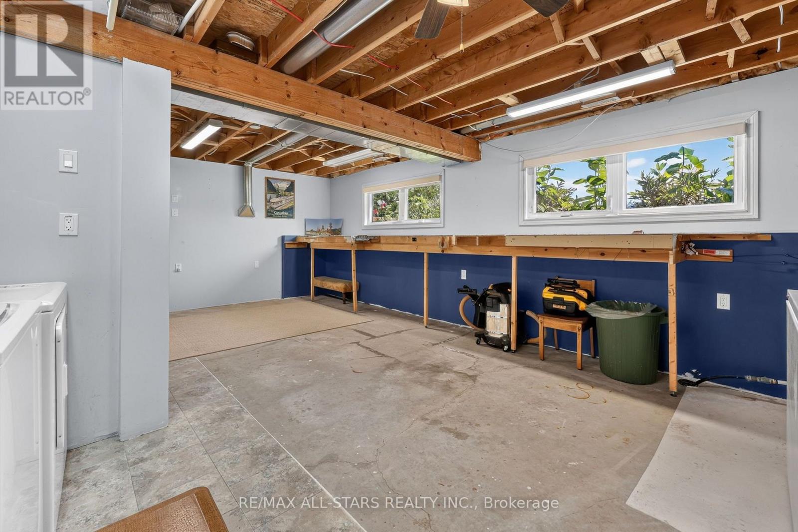 6 GOLF COURT - Image 30