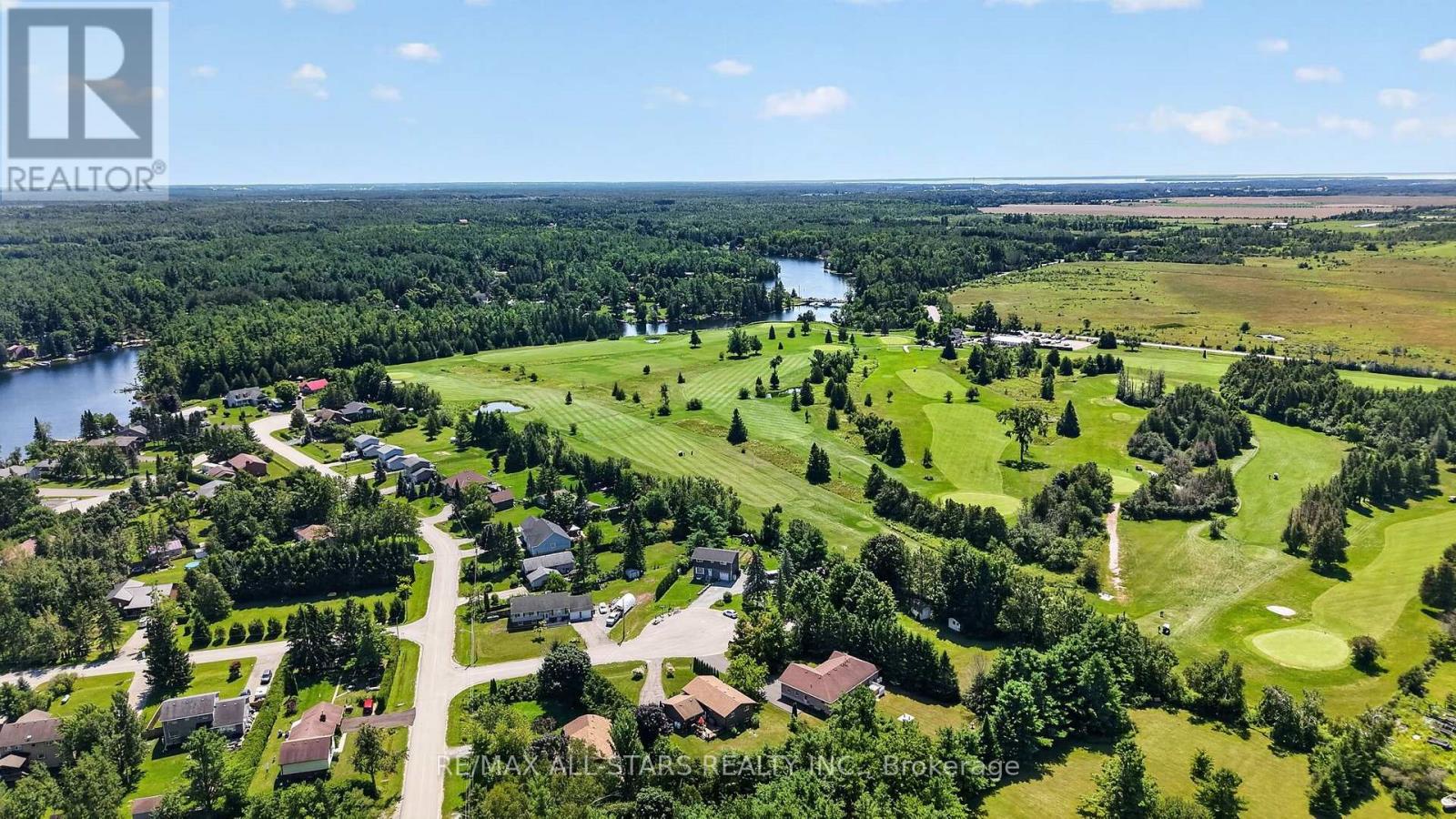 6 GOLF COURT - Image 43
