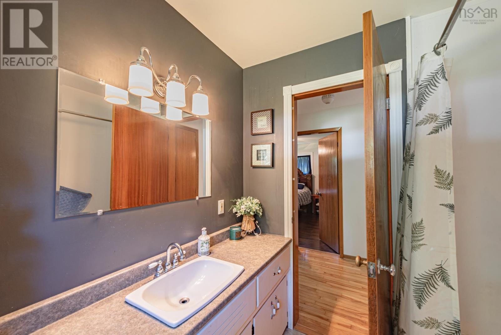 4 Three Brooks Road - 19