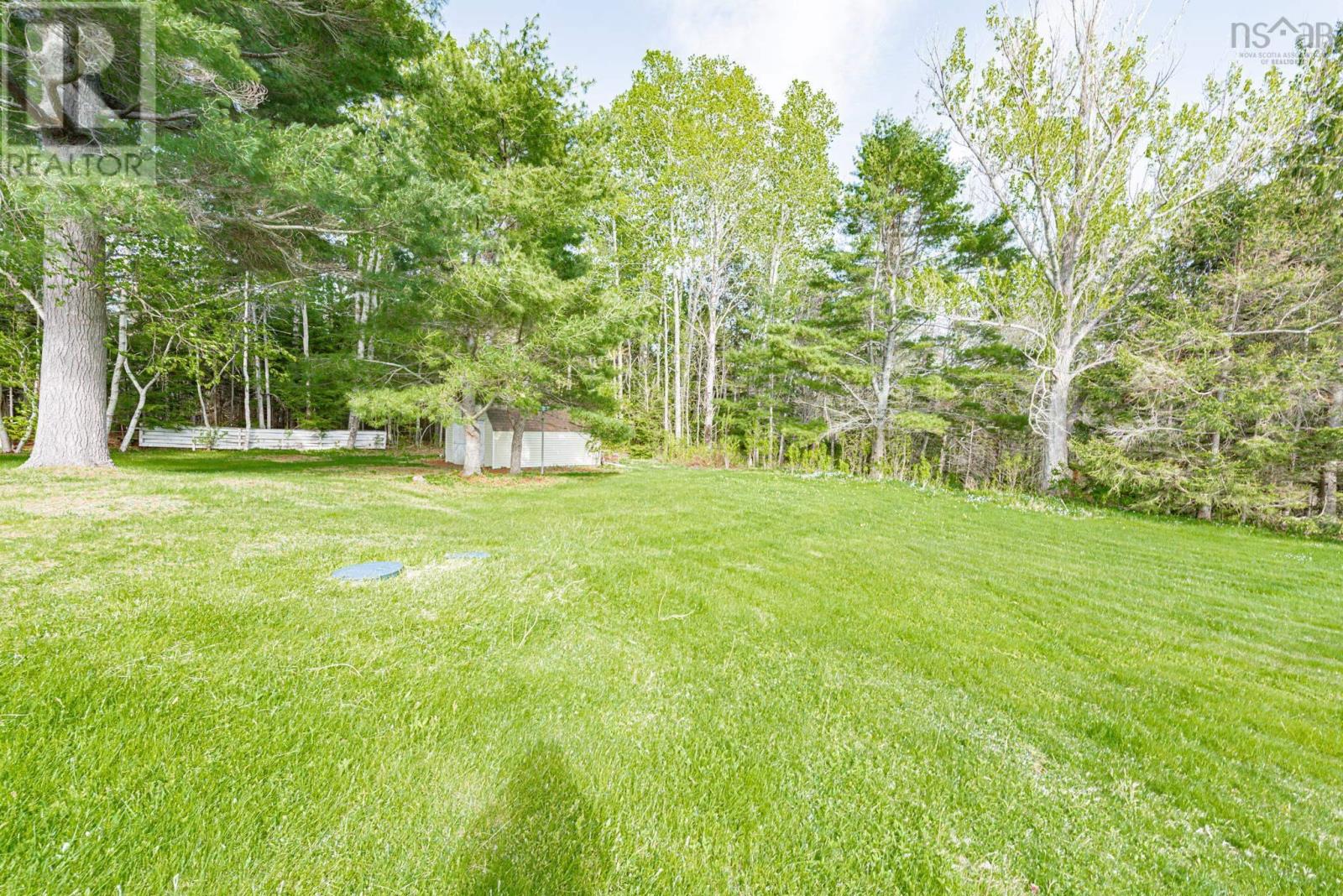 4 Three Brooks Road - 39