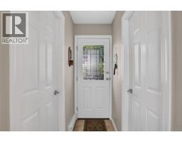 Kitchen - 18 1180 Braidwood Rd, Courtenay, BC V9N3R9 Photo 7
