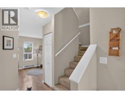 Dining nook - 18 1180 Braidwood Rd, Courtenay, BC V9N3R9 Photo 8