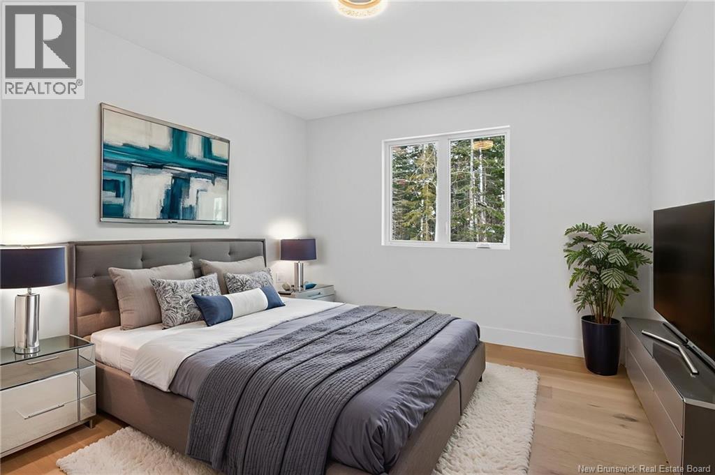 82 Maefield Street - 32