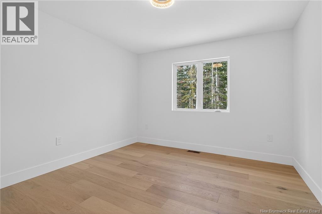 82 Maefield Street - Image 33