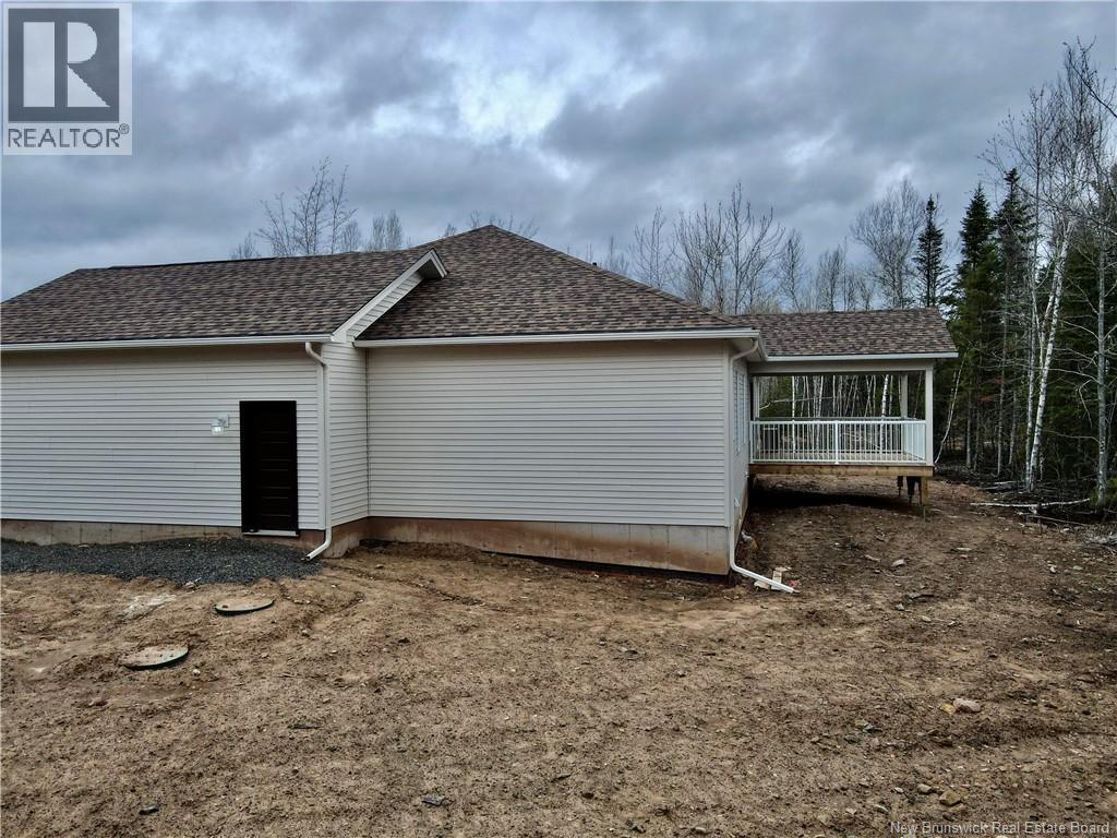 82 Maefield Street - 44