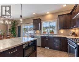 425 Aralia Place, Logan Lake, BC V0K1W0 Photo 11