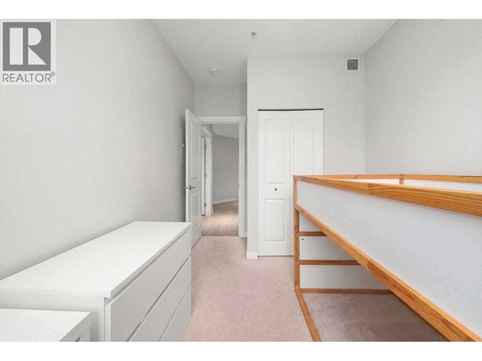 503 2632 LIBRARY LANE, North Vancouver