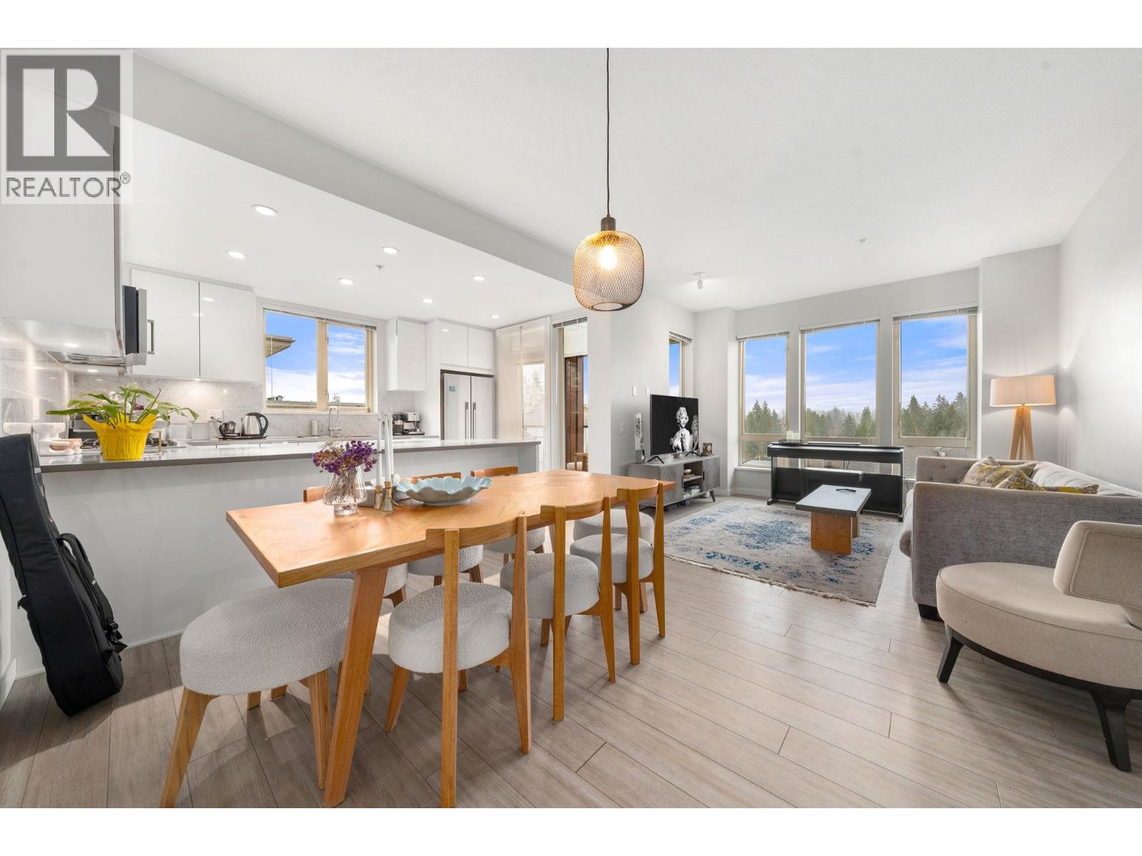 503 2632 LIBRARY LANE, North Vancouver