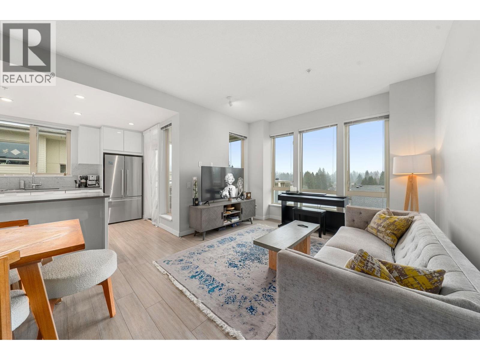 503 2632 LIBRARY LANE, North Vancouver