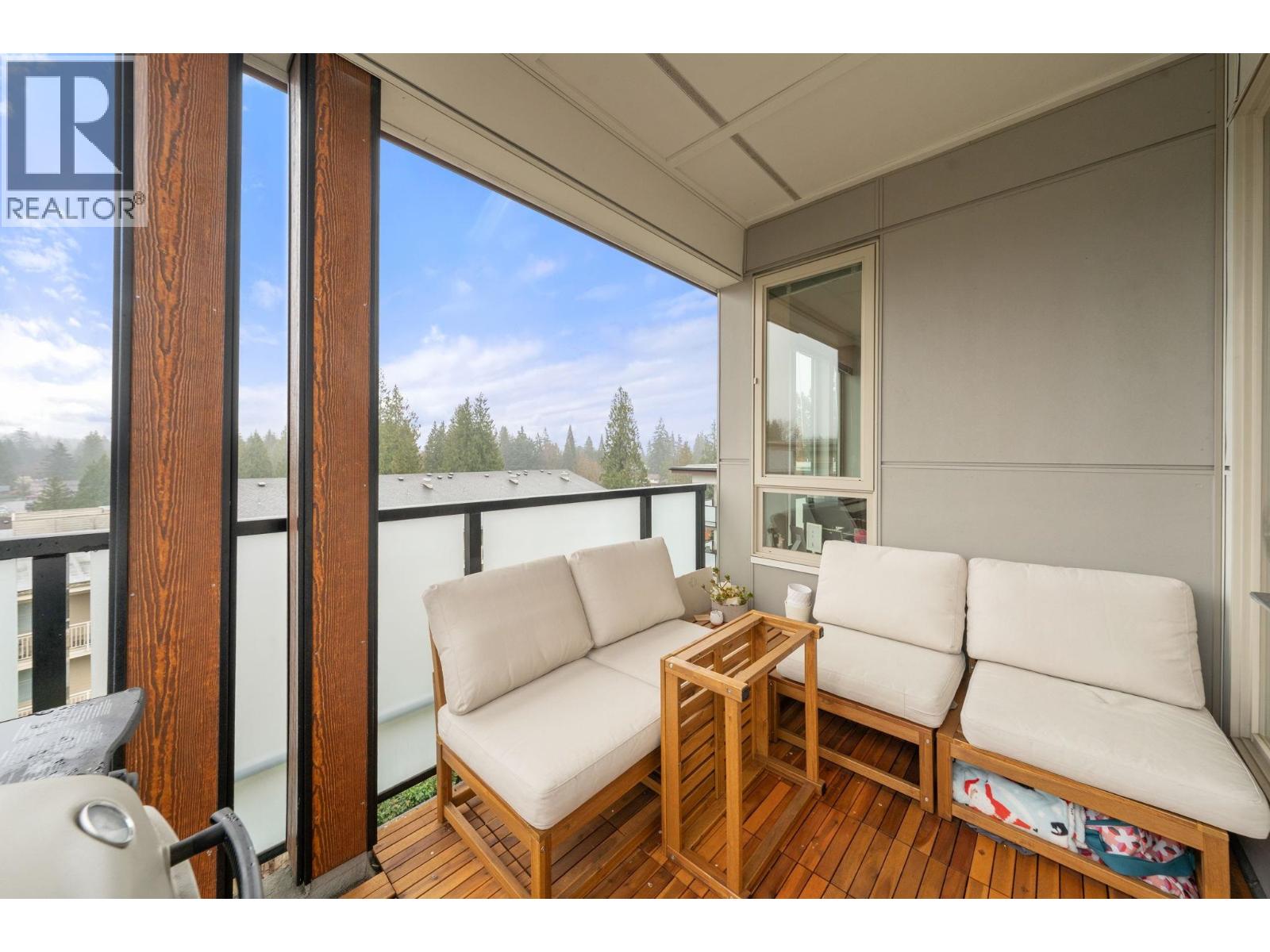 503 2632 LIBRARY LANE, North Vancouver