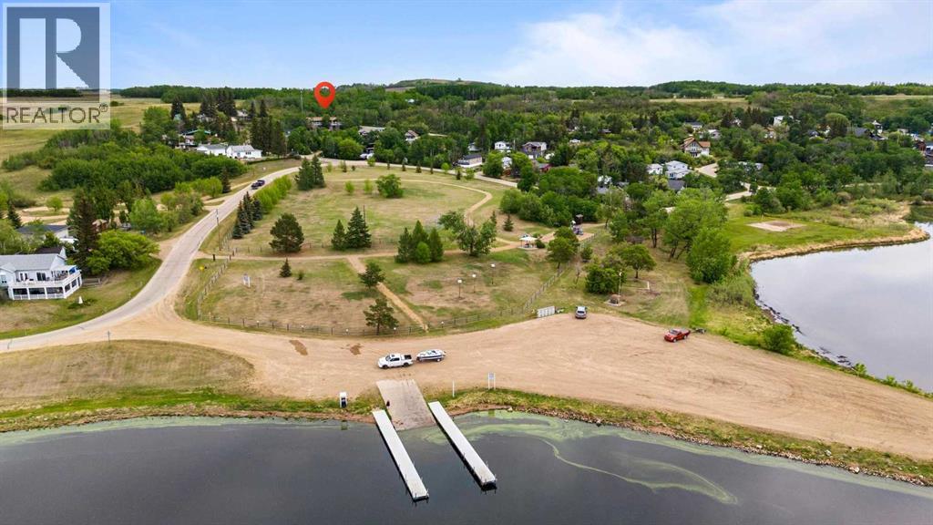 Listing photo – 325 Minnewaukan Road, Tillicum Beach