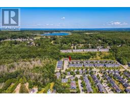 39 Chamberlain Crescent, Penetanguishene, ON L9M0A6 Photo 32