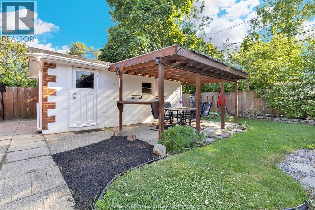 4025 MOUNT ROYAL - 27