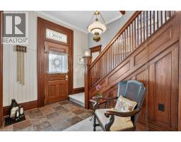 Foyer - 438 Broad Street W, Dunnville, ON N1A1T3 Photo 7