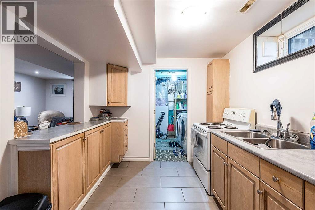 2867 16 Ave SE - 30
