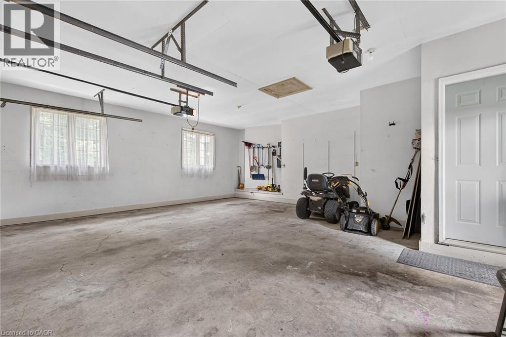 7011 DICKENSON Road E - Image 34