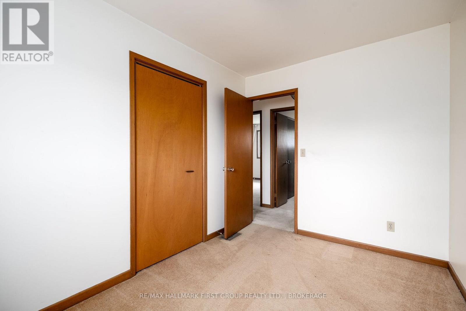 101 CASCADE BOULEVARD - 17