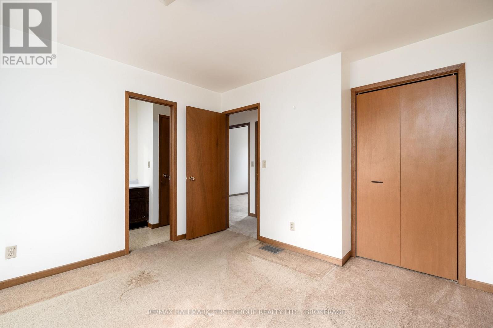101 CASCADE BOULEVARD - Image 19