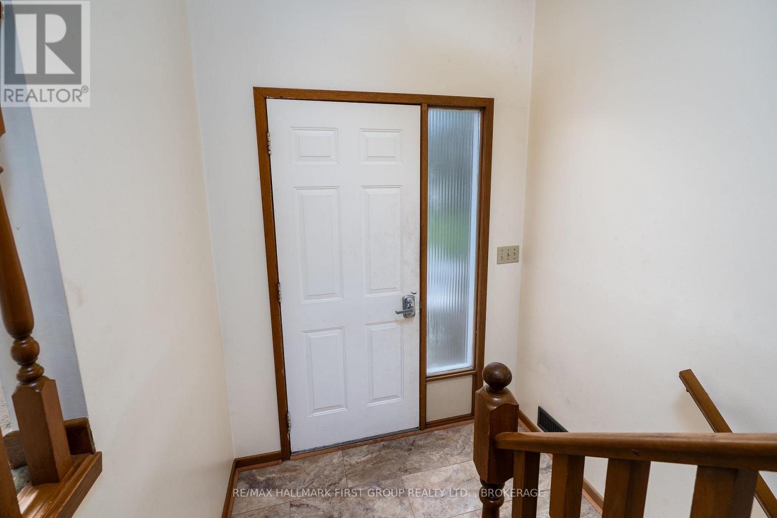 101 CASCADE BOULEVARD - 6