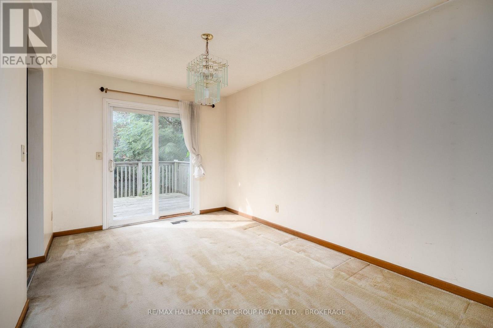 101 CASCADE BOULEVARD - Image 9