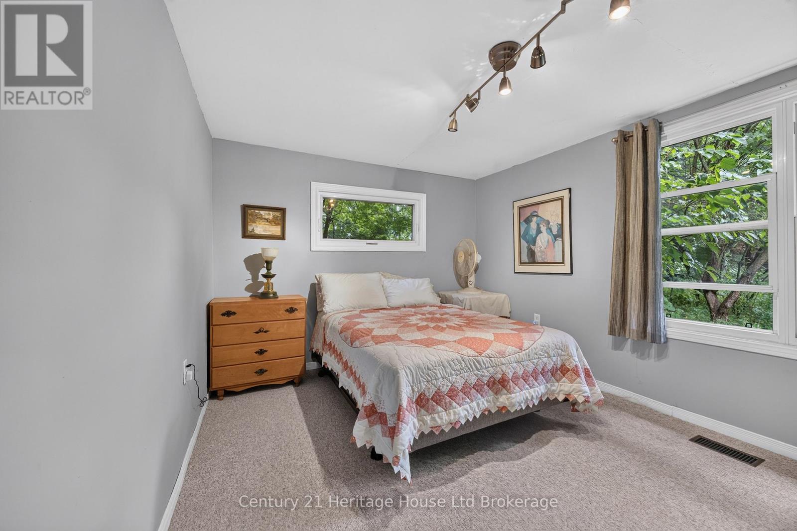 55728 MAPLE GROVE LINE - Image 32