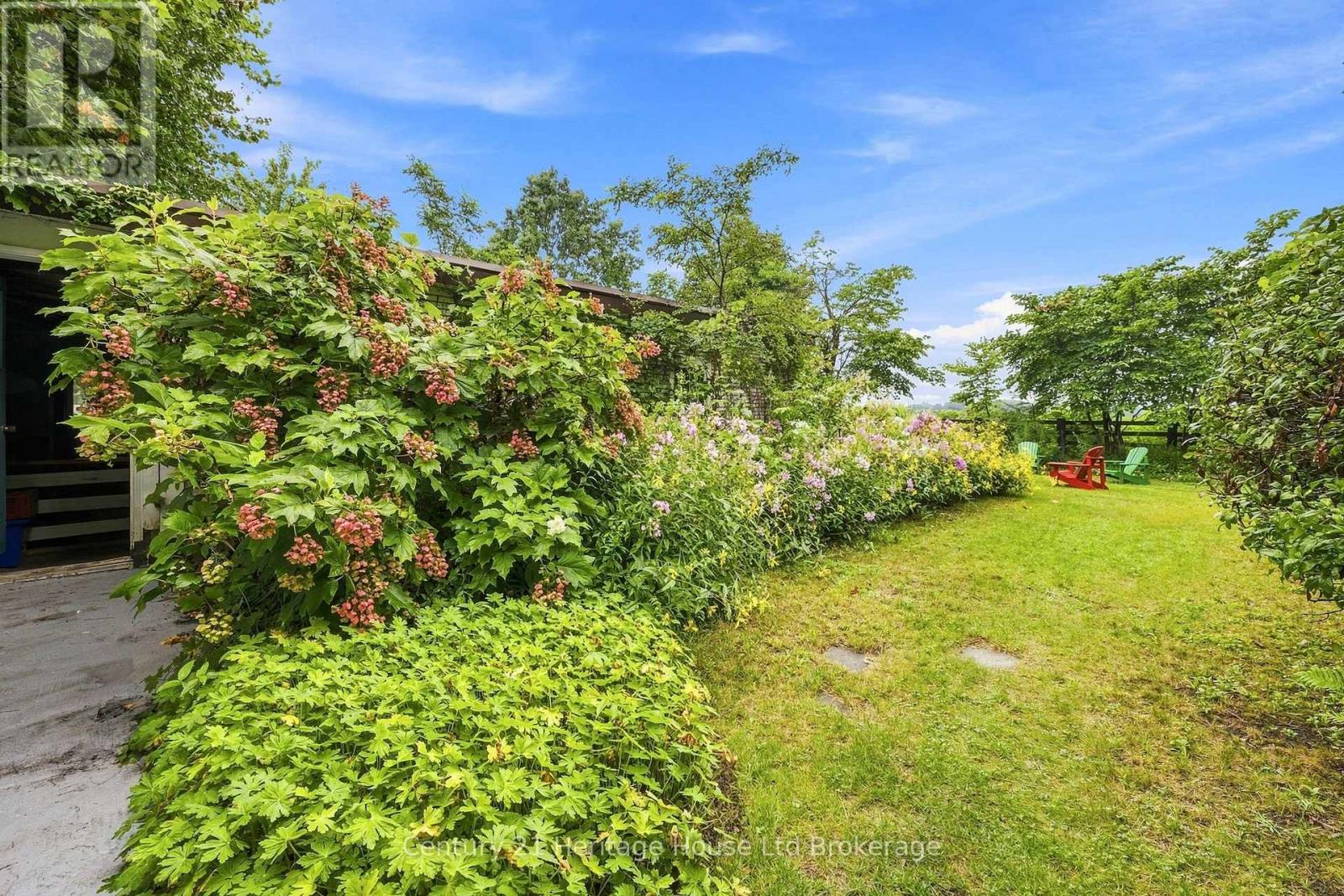 55728 MAPLE GROVE LINE - Image 44