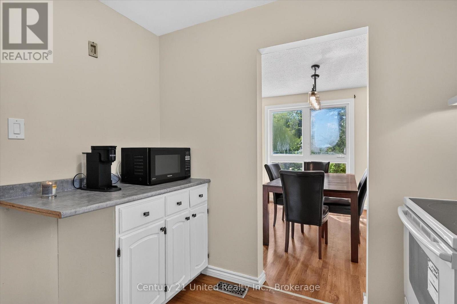2110 SPRINGWOOD ROAD - 16