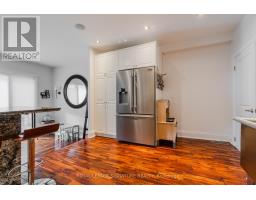 15 Battenberg Avenue, Toronto, ON M4L1J7 Photo 10