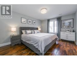 15 Battenberg Avenue, Toronto, ON M4L1J7 Photo 12