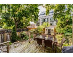 15 Battenberg Avenue, Toronto, ON M4L1J7 Photo 21